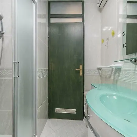 Guest house Matea 3*