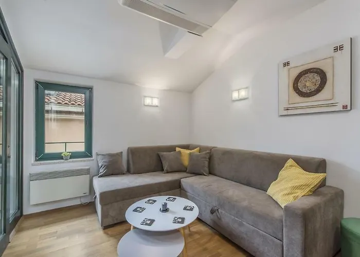 Matea Πανσιόν